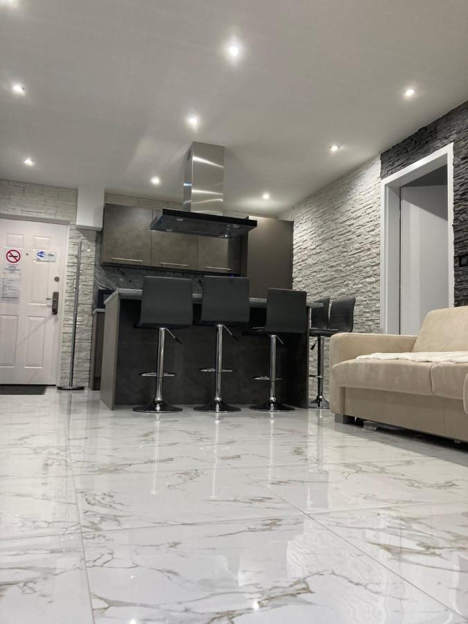 Swiss Luxury Apartment *